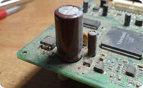 Ремонт платы монитора Viewsonic. До ремонта.