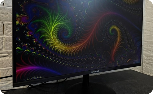 Замена подсветки монитора Sunwind. До ремонта.