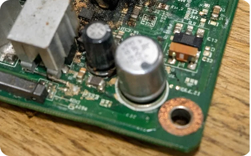 Ремонт платы монитора Iiyama. До ремонта.