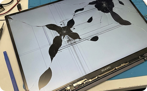 Замена матрицы монитора Huawei. До ремонта.